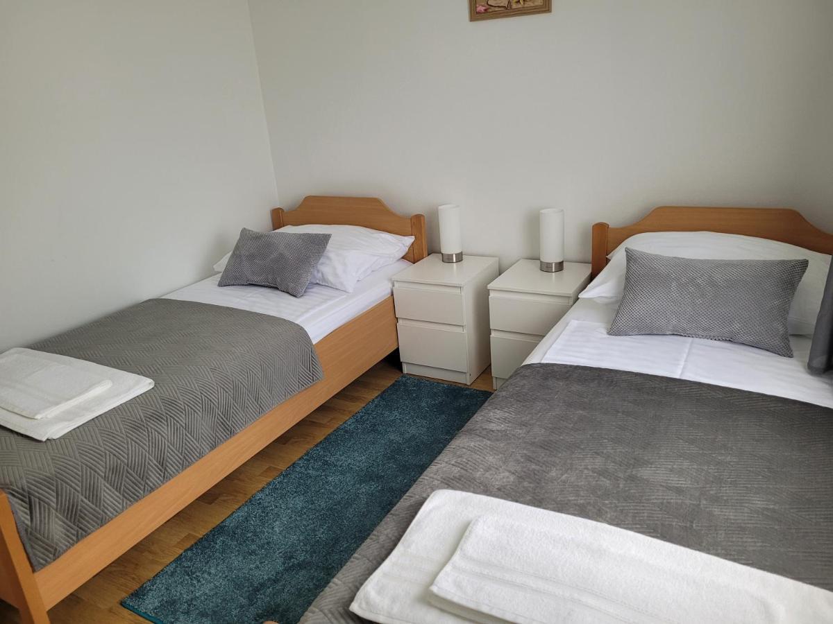 Lipa Mare Vir Apartment Ngoại thất bức ảnh
