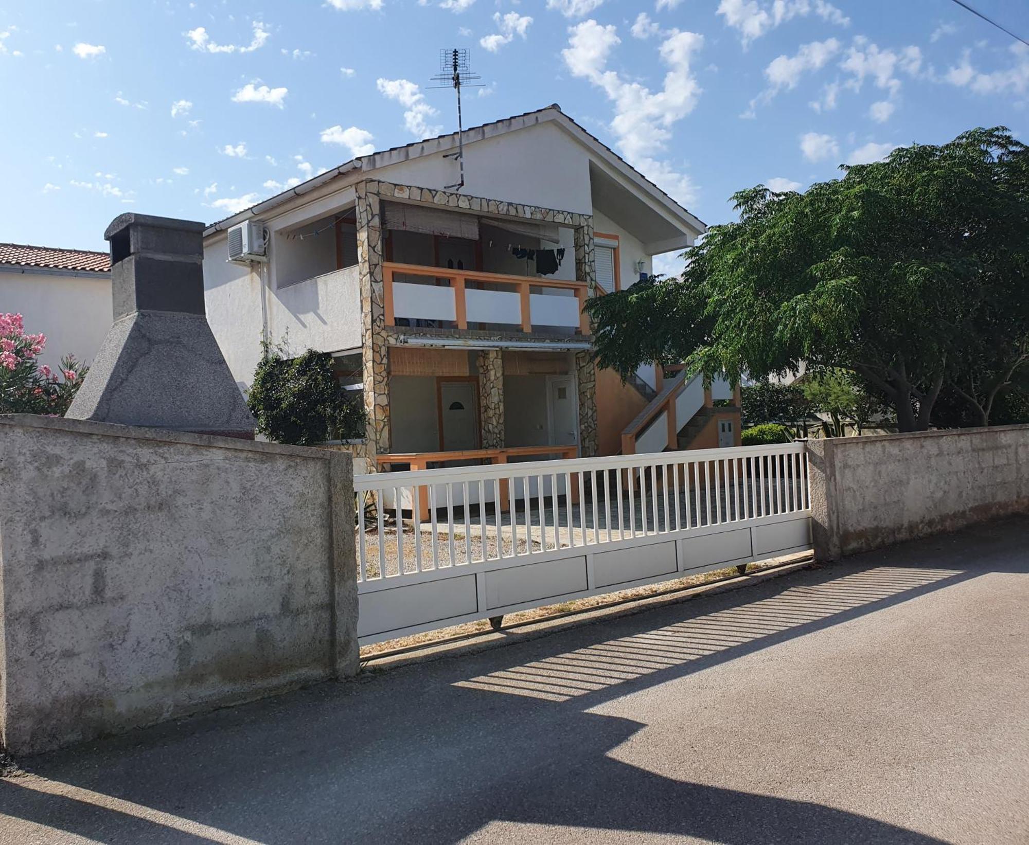 Lipa Mare Vir Apartment Ngoại thất bức ảnh